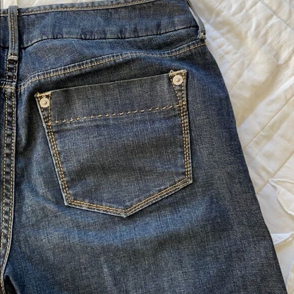 Banana Republic Denim Shorts - Picture 5 of 6